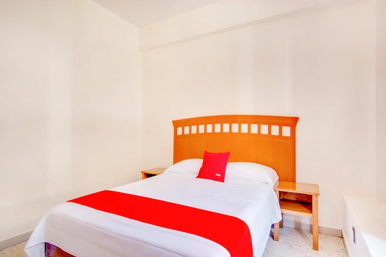 Hotel La Estancia Colima Exteriér fotografie